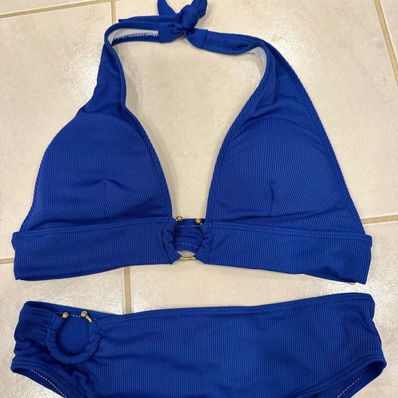 Bikini Set - Picture 2 of 4